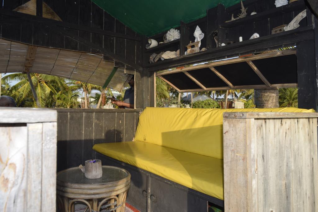 Alvi Star Inn Thulhaadhoo 외부 사진