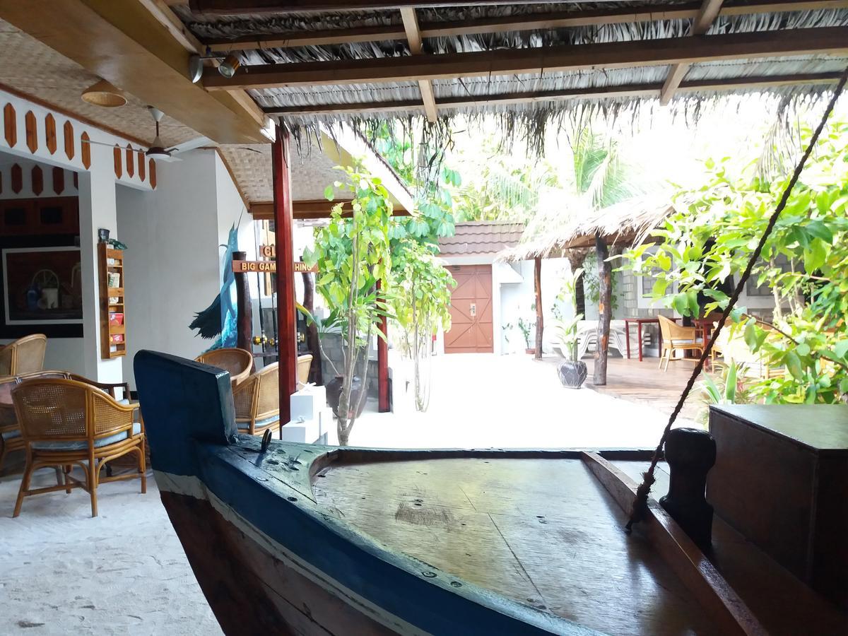 Alvi Star Inn Thulhaadhoo 외부 사진
