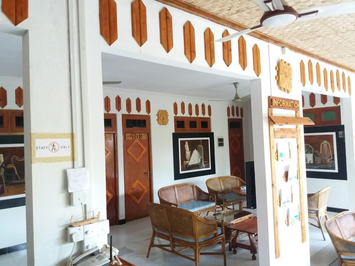 Alvi Star Inn Thulhaadhoo 외부 사진