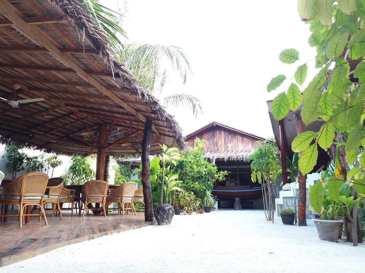 Alvi Star Inn Thulhaadhoo 외부 사진