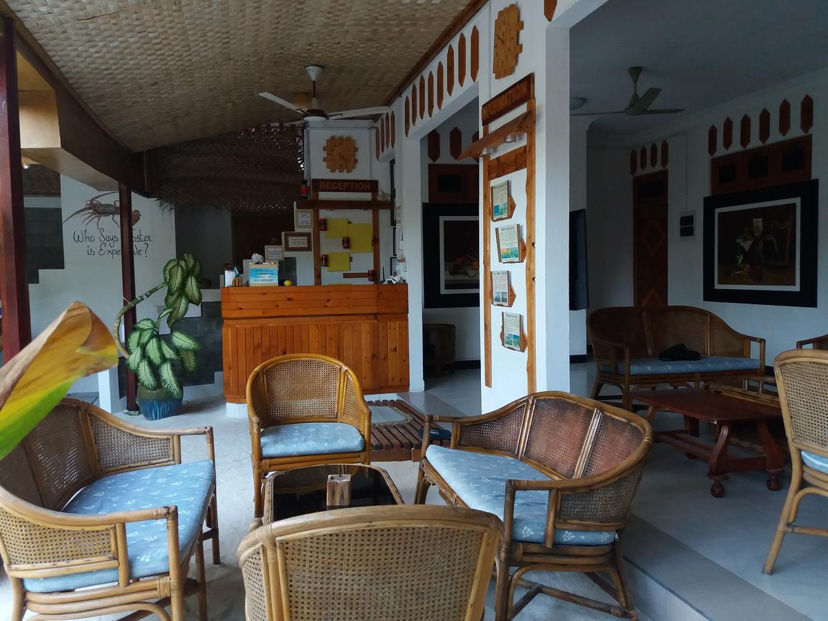 Alvi Star Inn Thulhaadhoo 외부 사진